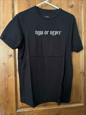 Women's 'Now or Never' Black Graphic Tee